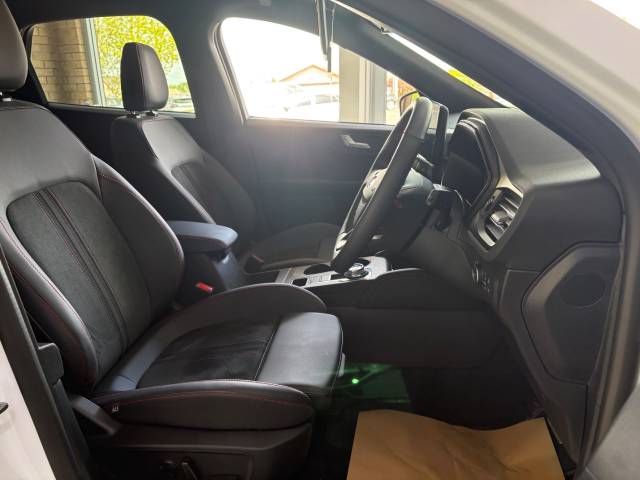 2025 Ford Kuga 2.5 PHEV ST-Line X 5dr CVT
