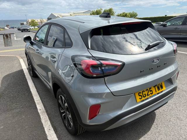 2025 Ford Puma 1.0 125 mHEV Titanium - Reverse Camera - 400 miles