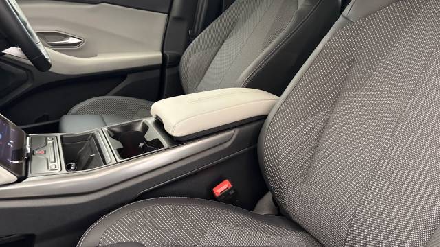 2026 Ford Explorer 0.0 210kW Select 77kWh - Ford Direct High Spec